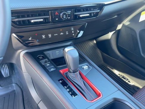 New 2026 Nissan Kicks SR w/ Cold Weather Package image 17