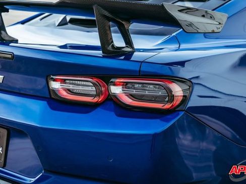 Used 2020 Chevrolet Camaro ZL1 image 60