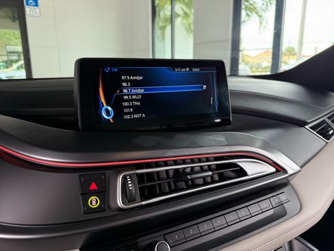 Used 2015 BMW i8 AWD/4WD image 37
