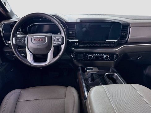 Used 2024 GMC Sierra 1500 SLT w/ SLT Premium Package AWD/4WD image 2