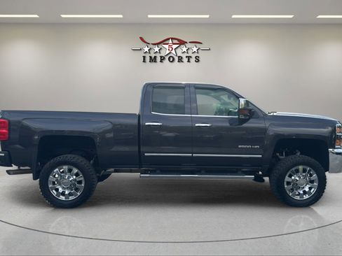 Used 2015 Chevrolet Silverado 2500 LTZ w/ LTZ Plus Package AWD/4WD image 6