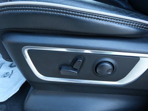 Used 2025 RAM 1500 Laramie w/ Sport Appearance Package image 25