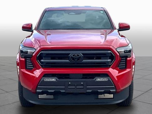 Certified 2026 Toyota Tacoma SR5 AWD/4WD image 4