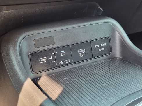 Used 2024 Hyundai Kona SEL AWD/4WD image 32