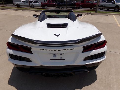 Used 2023 Chevrolet Corvette Z06 w/ 3LZ 70th Anniversary w/ Stealth Interior Trim Package image 32
