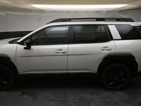 Certified 2026 Subaru Outback Limited AWD/4WD image 2