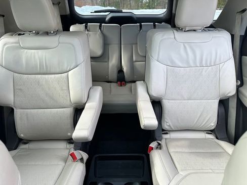 Used 2021 Ford Explorer Platinum w/ Equipment Group 601A image 40