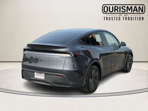 Used 2026 Tesla Model Y AWD image 7