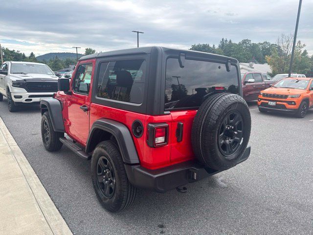 Used 2026 Jeep Wrangler Sport AWD/4WD image 4