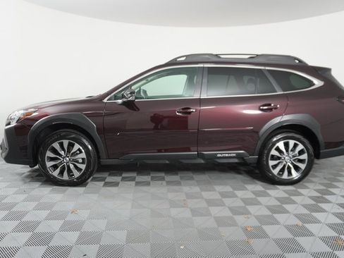 Certified 2025 Subaru Outback Limited XT image 4