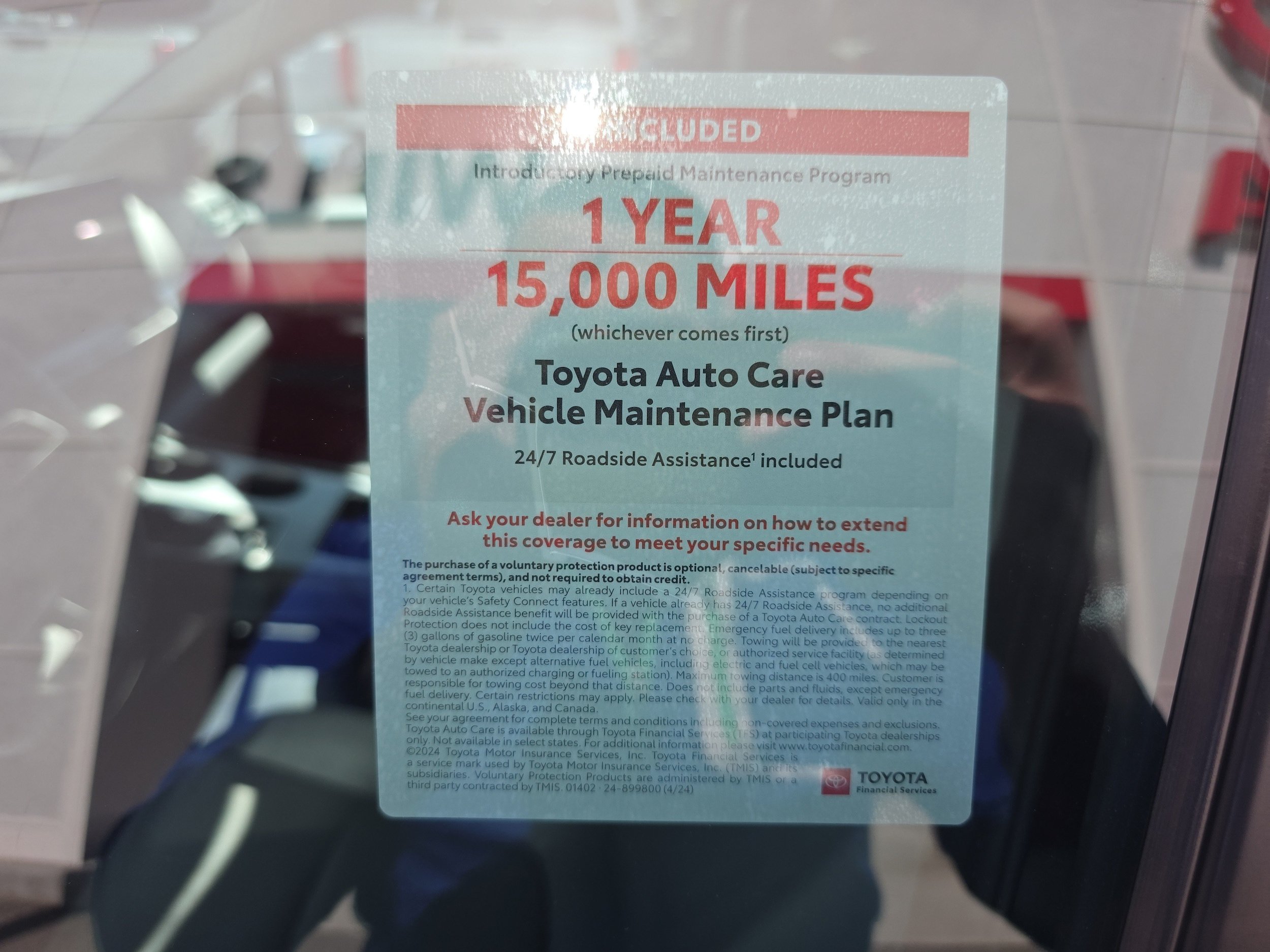 Used 2025 Toyota Sienna XLE FWD image 4