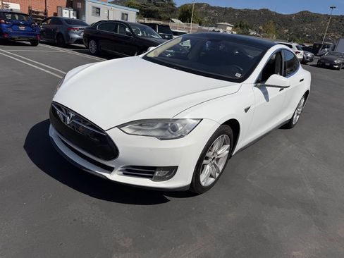 Used 2013 Tesla Model S RWD image 3