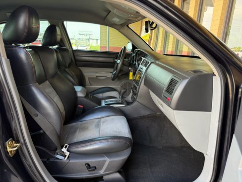 Used 2006 Dodge Charger SRT8 w/ SRT Option Group III image 24