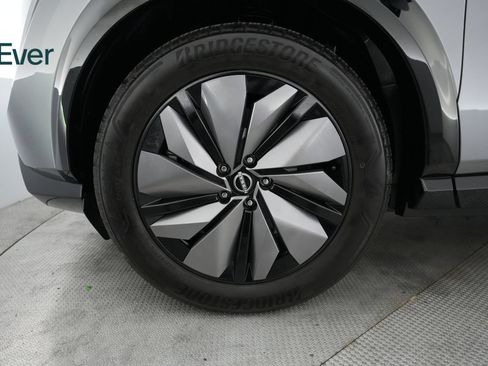 Used 2024 Nissan Ariya AWD image 19