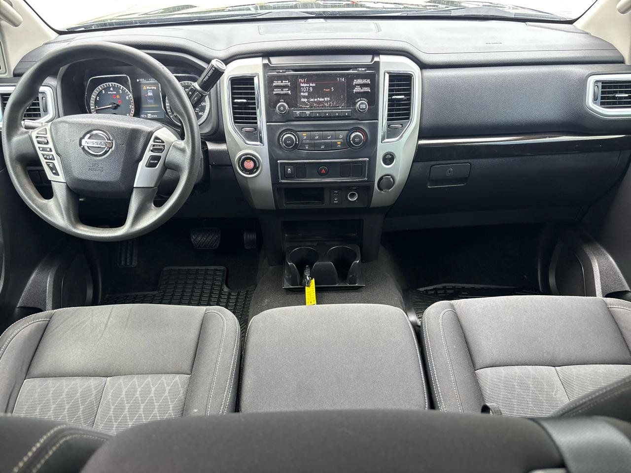 Used 2018 Nissan Titan SV RWD image 10