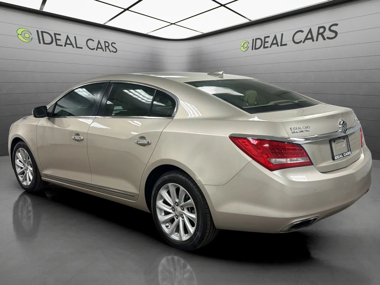 Used 2015 Buick LaCrosse Leather w/ Experience Buick Package FWD image 7