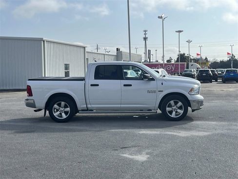 Used 2015 RAM 1500 Outdoorsman image 6