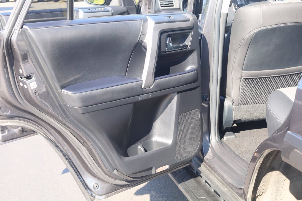 Certified 2023 Toyota 4Runner SR5 Premium w/ Moonroof Package AWD/4WD image 23