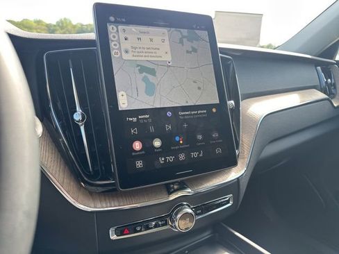 New 2026 Volvo XC60 B5 Plus w/ Protection Package Premier image 15