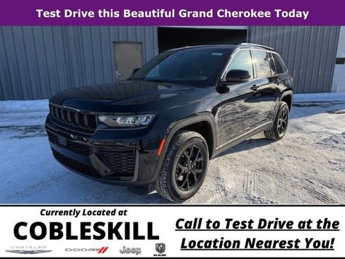 New 2026 Jeep Grand Cherokee Altitude AWD/4WD image 9