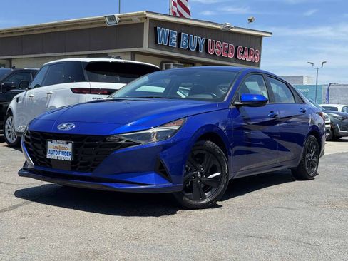 Used 2021 Hyundai Elantra SEL w/ Convenience Package FWD image 2