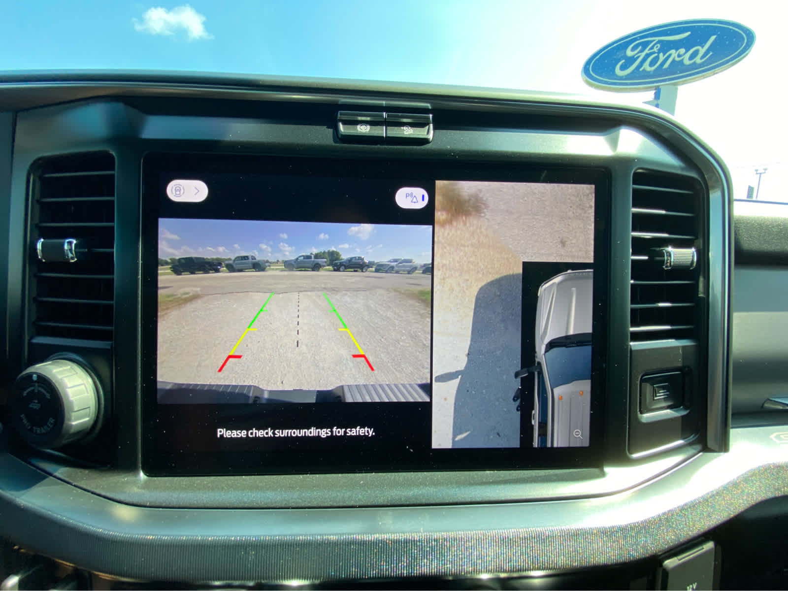 Used 2026 Ford F250 Platinum w/ FX4 Off-Road Package AWD/4WD image 48