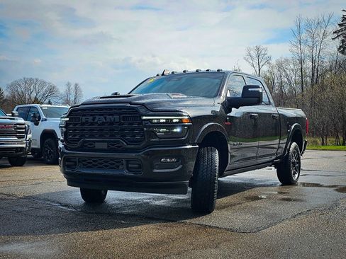 Certified 2025 RAM 2500 Limited AWD/4WD image 7