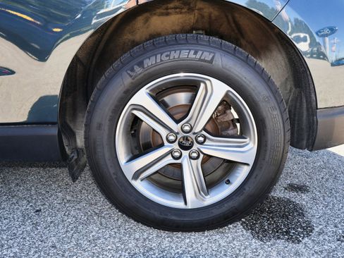 Used 2024 Ford Edge SEL w/ Convenience Package image 30