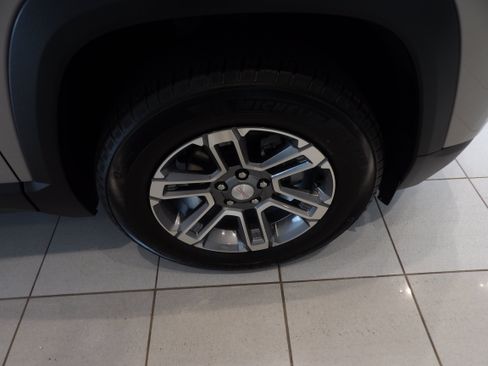 Used 2025 GMC Terrain Elevation AWD/4WD image 25