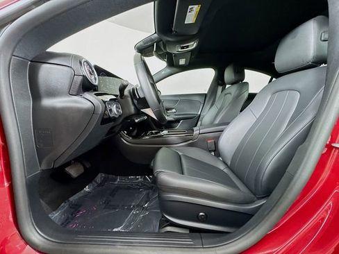 Used 2025 Mercedes-Benz CLA 250 image 37