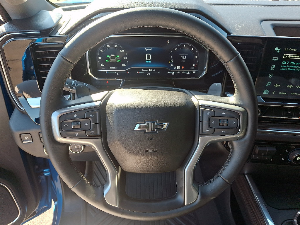 Used 2024 Chevrolet Silverado 1500 RST AWD/4WD image 19