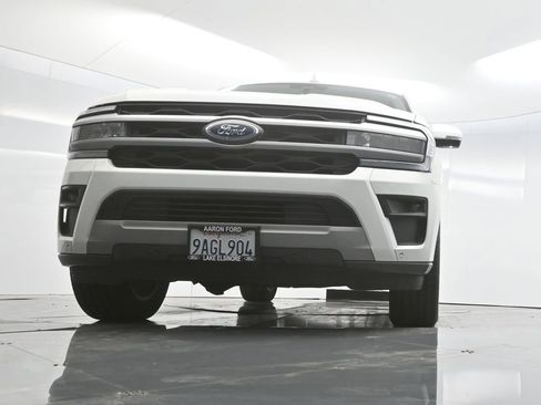 Used 2022 Ford Expedition XLT image 65
