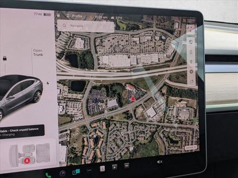 Used 2018 Tesla Model 3 Long Range image 13