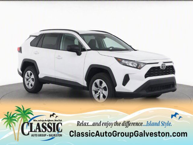 Certified 2021 Toyota RAV4 LE FWD image 1