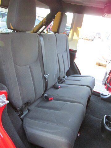 Used 2017 Jeep Wrangler Unlimited Sport w/ Quick Order Package 24S AWD/4WD image 13