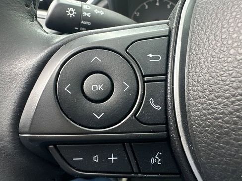 Certified 2023 Toyota Corolla Cross LE w/ Moonroof Package image 30