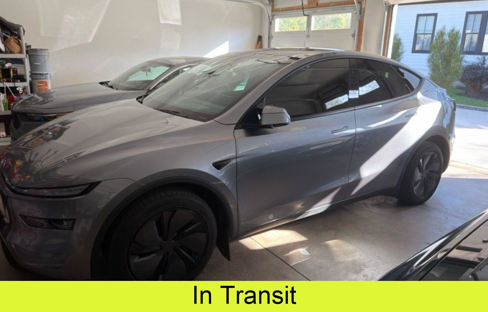 Used 2026 Tesla Model Y AWD image 1