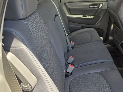 Used 2017 Chevrolet Traverse LS FWD image 16