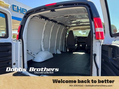 New 2026 Chevrolet Express 2500 w/ Driver Convenience Package RWD image 34