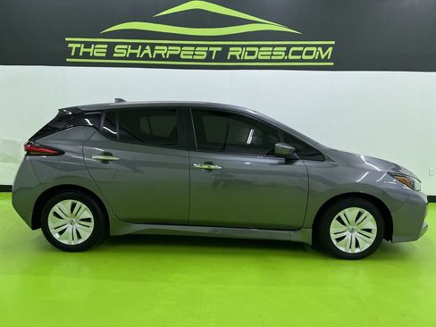 Used 2025 Nissan Leaf S FWD image 11