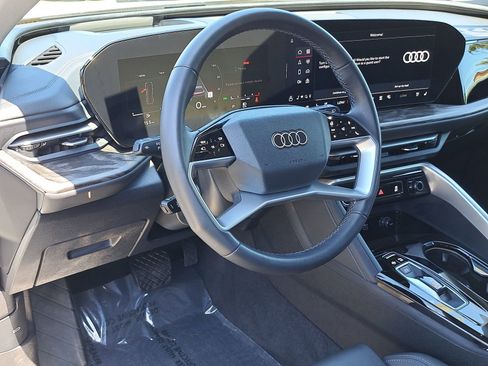 Certified 2025 Audi Q5 Premium Plus w/ Premium Plus AWD/4WD image 16