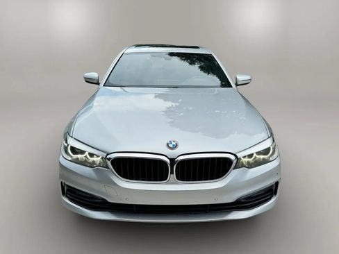 Used 2018 BMW 530i RWD image 3