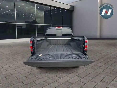 Used 2025 Nissan Frontier PRO-4X w/ Pro Convenience Package image 14
