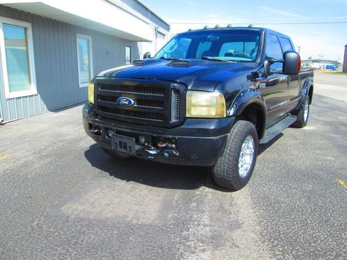 Used 2005 Ford F250 Harley-Davidson image 2