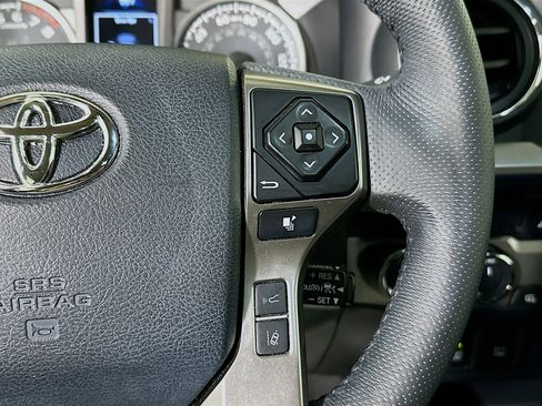 Used 2023 Toyota Tacoma SR5 w/ Technology Package AWD/4WD image 17