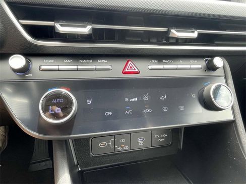 New 2025 Hyundai Sonata SEL image 17