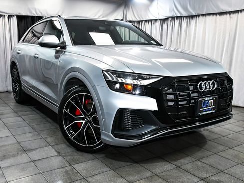 Used 2023 Audi Q8 Premium Plus AWD/4WD image 3