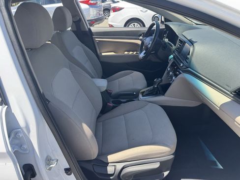 Used 2020 Hyundai Elantra Value Edition w/ Cargo Package (C1) FWD image 14