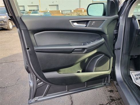 Certified 2024 Ford Edge SEL w/ Convenience Package image 9