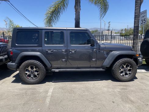 Used 2022 Jeep Wrangler Unlimited Sport AWD/4WD image 7